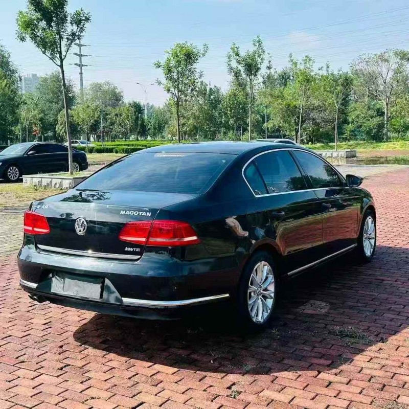 青岛16年大众迈腾8