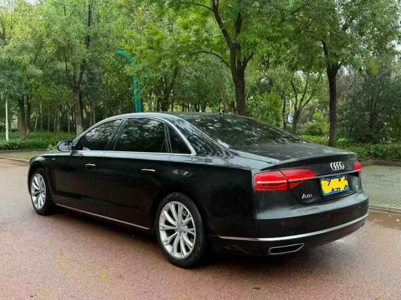 聊城16年奥迪A8L9