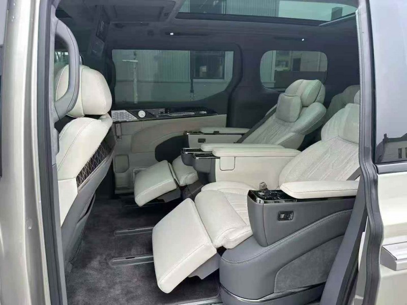 潍坊23年极氪汽车0097