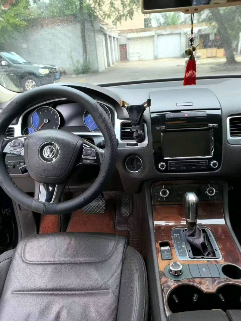 运城12年大众途锐5