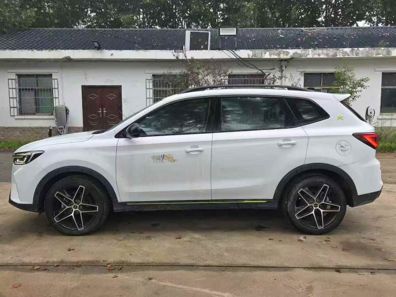 鹤壁21年荣威RX57