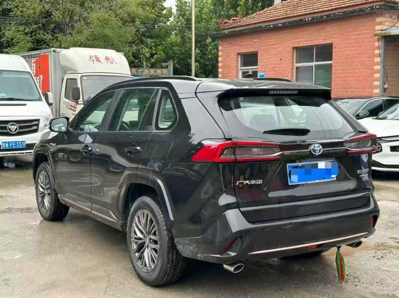 淄博25年丰田威兰达8