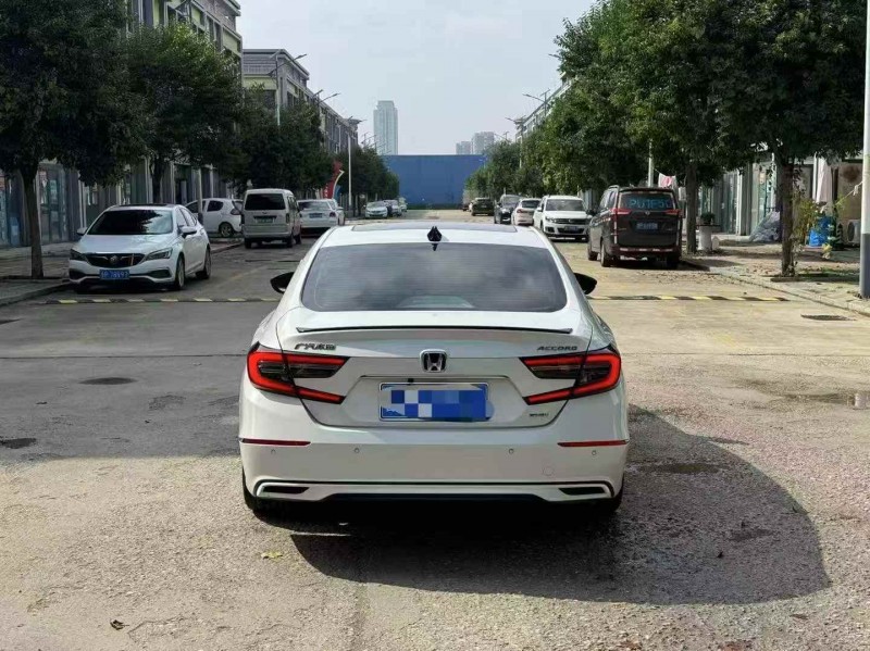 烟台22年本田雅阁8