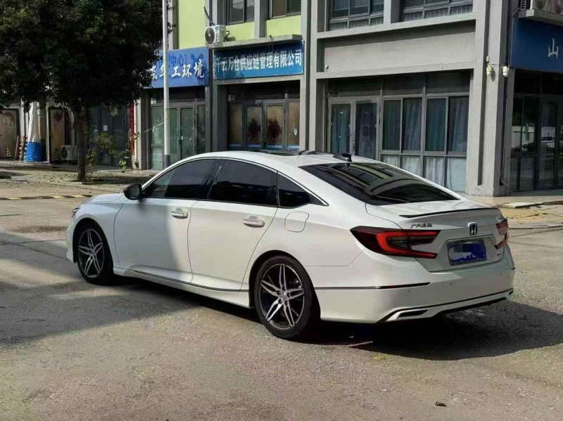 烟台22年本田雅阁9