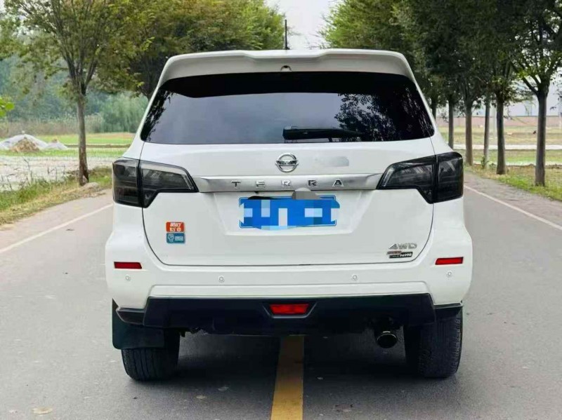 无锡21年日产途达8