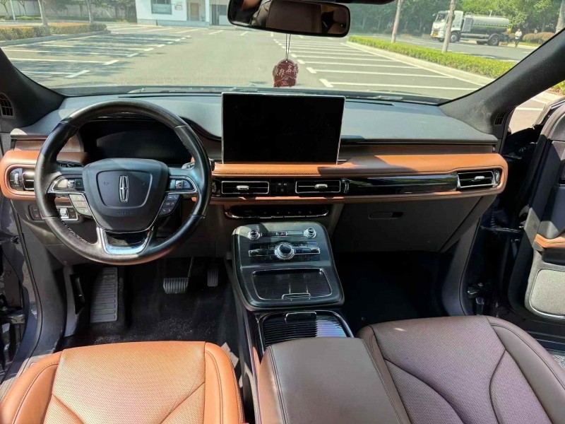 南京21年林肯航海家3