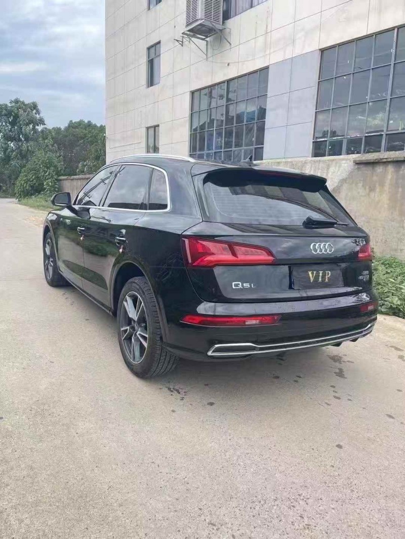 鹰潭21年奥迪Q59