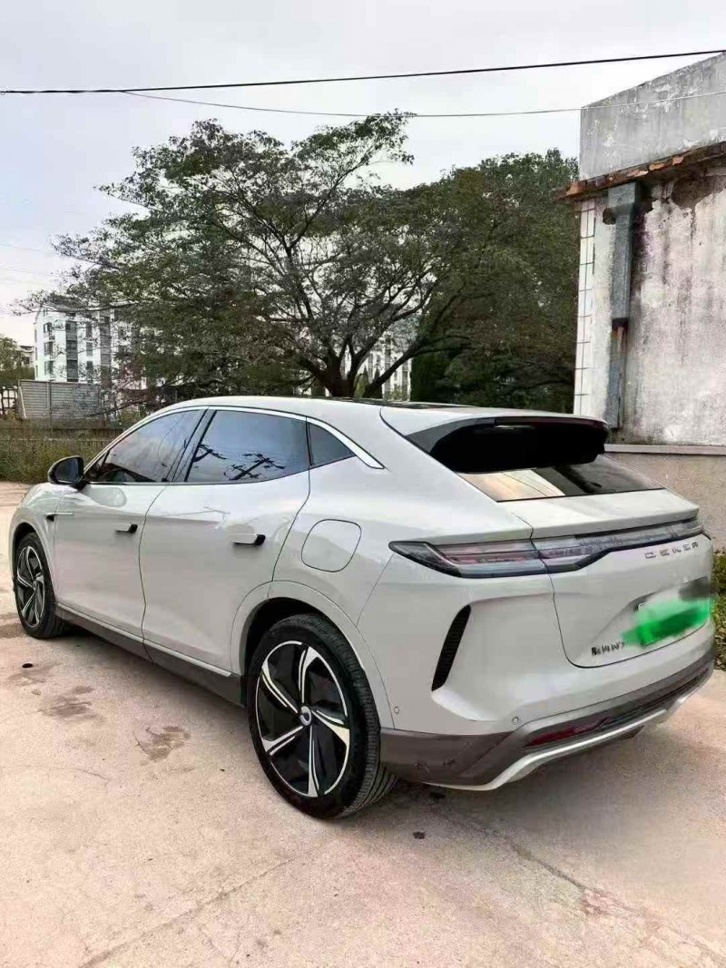 枣庄23年腾势N73