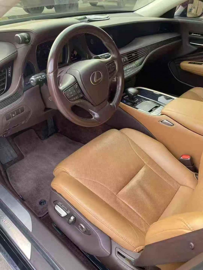 湛江20年雷克萨斯LS7