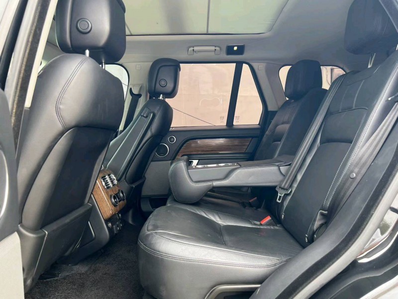 徐州18年路虎揽胜行政9