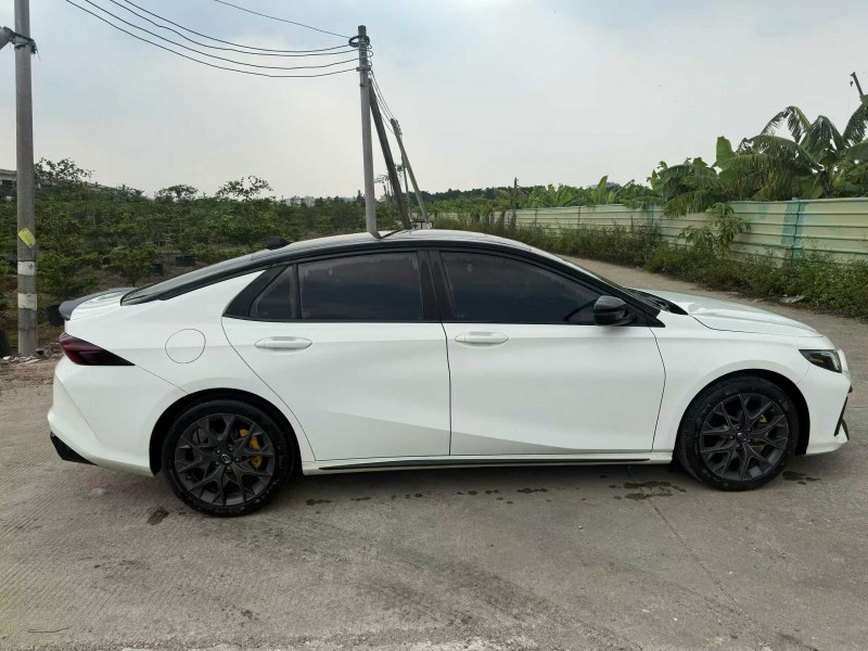 中山22年传祺影豹4