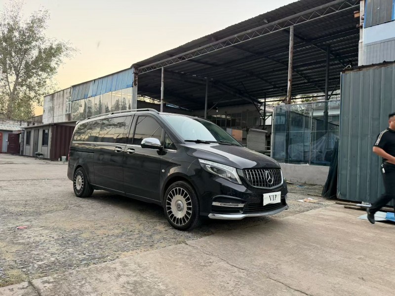 徐州19年奔驰威霆3