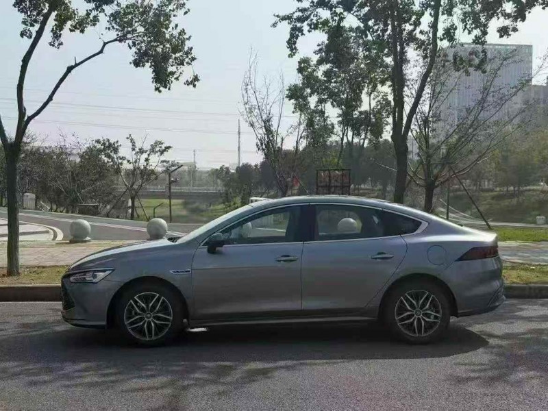 鄂州24年比亚迪秦9