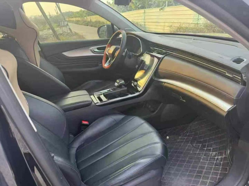 中山21年荣威RX57