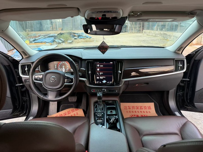 徐州17年沃尔沃S905