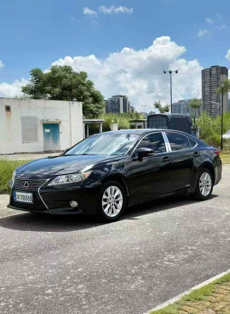 南宁13年雷克萨斯ES2