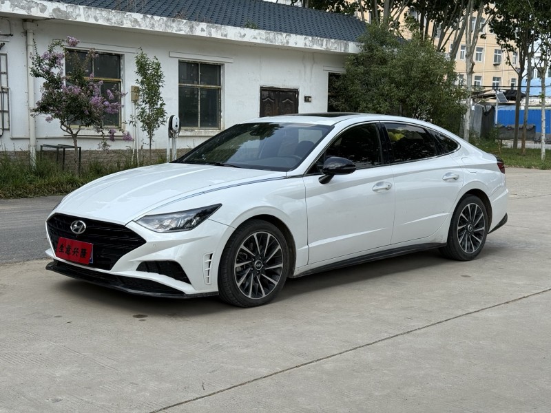 郑州21年现代索纳塔3