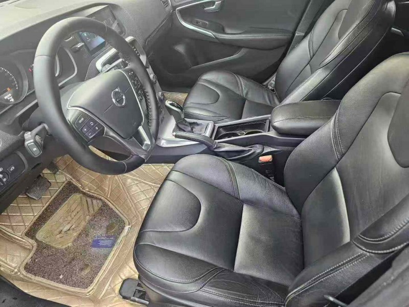 南宁18年沃尔沃V404