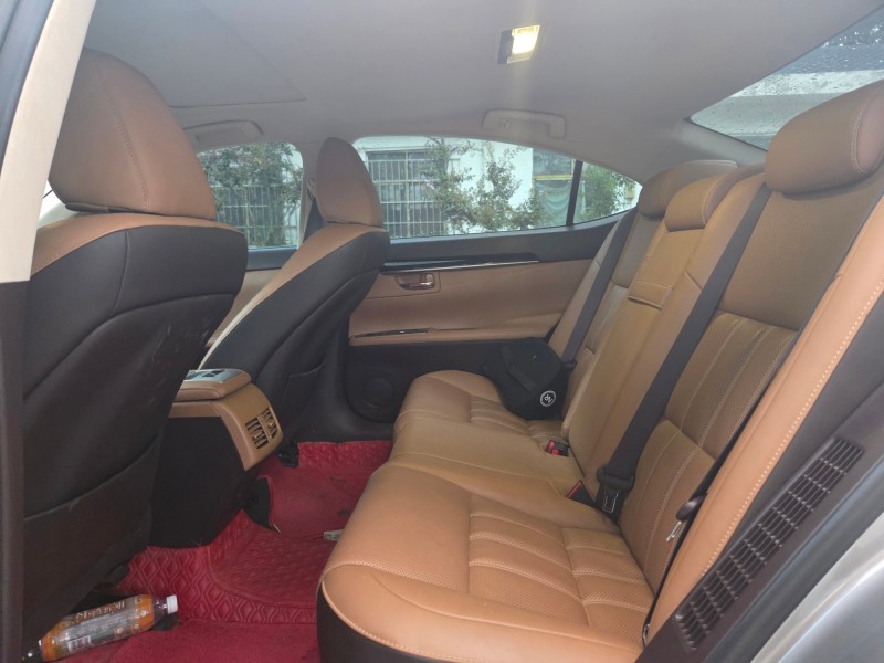 郑州18年雷克萨斯ES8