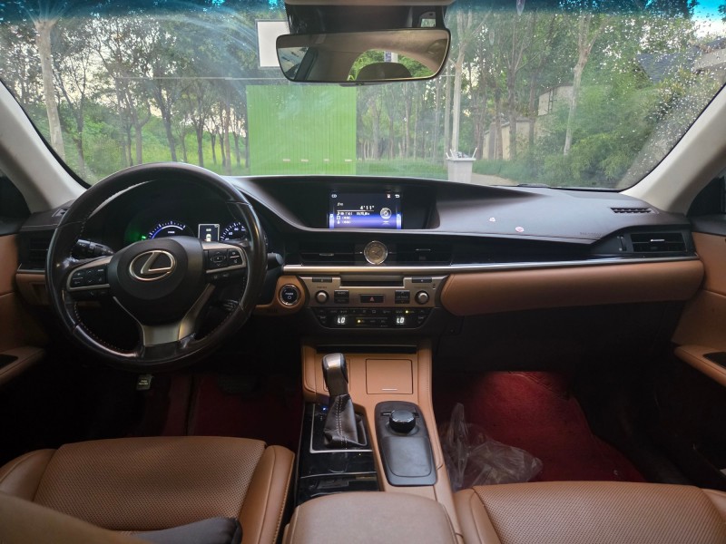 郑州18年雷克萨斯ES9