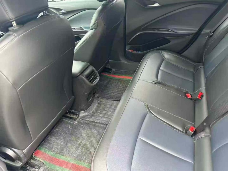 南宁23年别克微蓝6