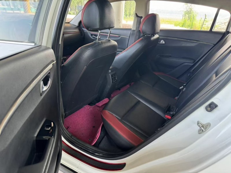 松原18年起亚KXCROSS5