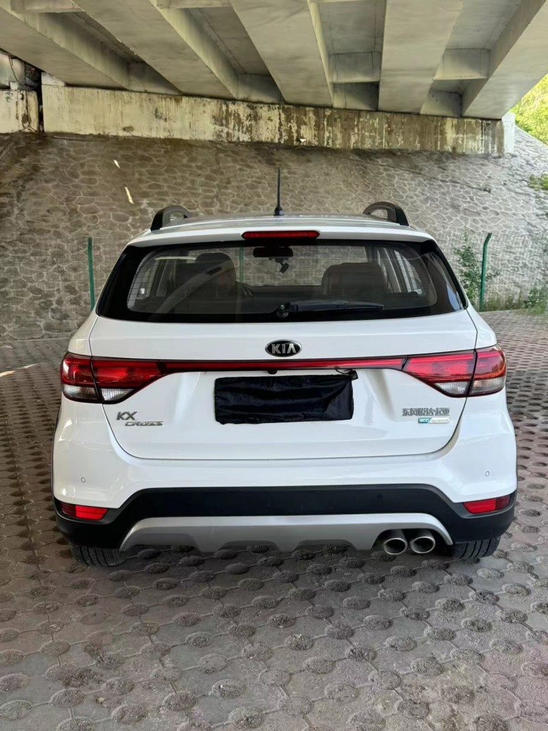 松原18年起亚KXCROSS9