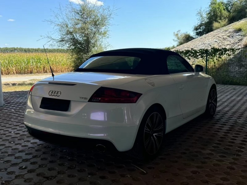 松原14年奥迪TT8