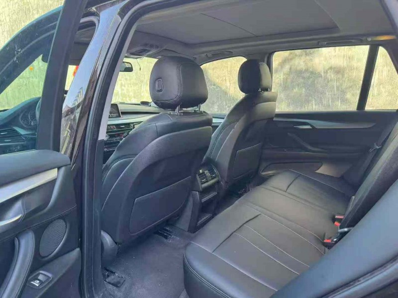 青岛17年宝马X58