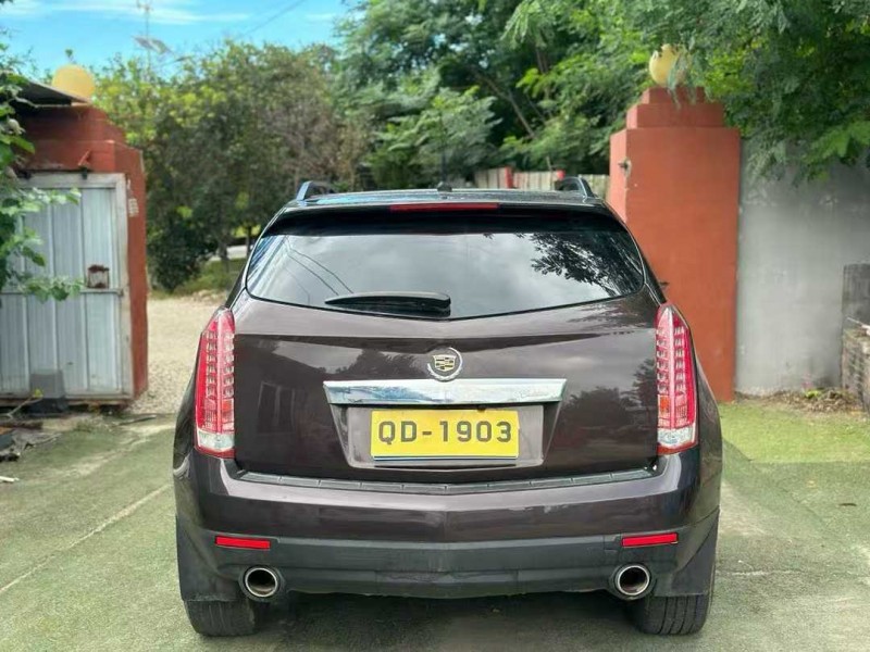 青岛16年凯迪拉克SRX8