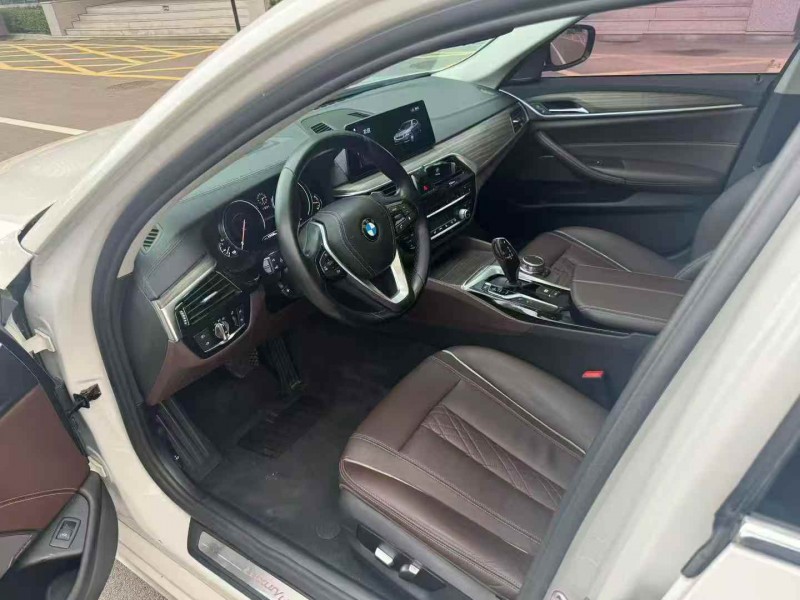 淄博18年宝马5系4