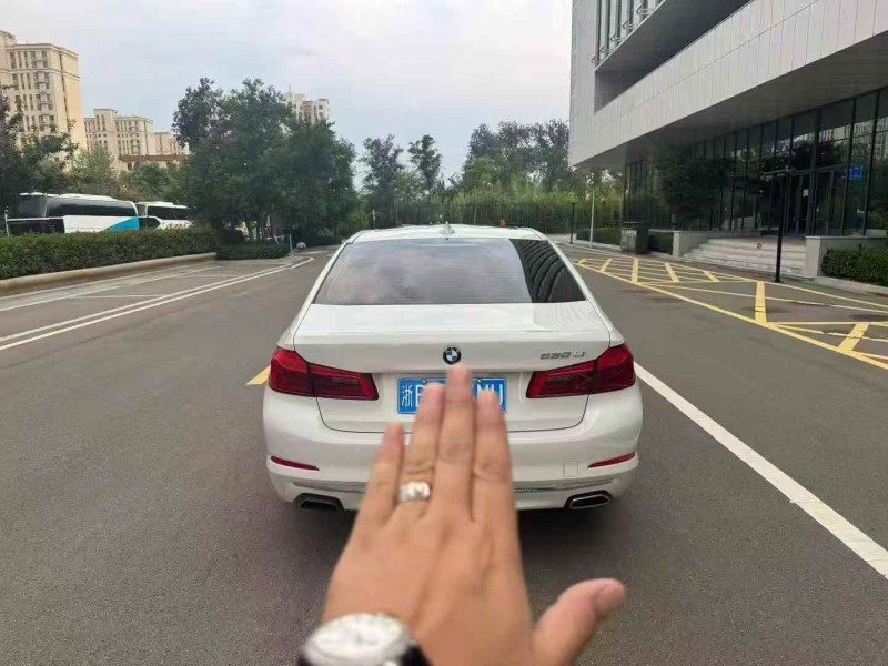 淄博18年宝马5系8