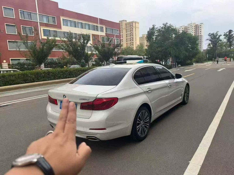 淄博18年宝马5系9