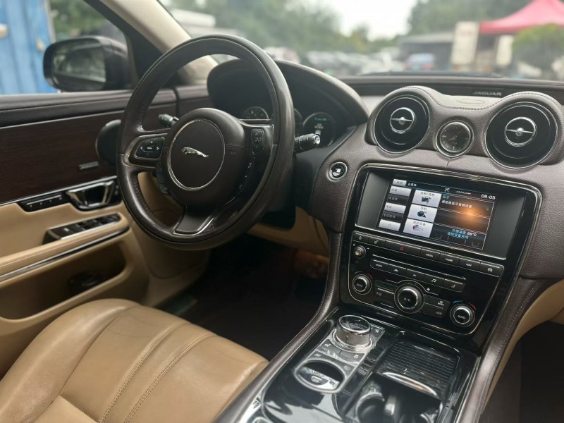 青岛16年捷豹XJL6