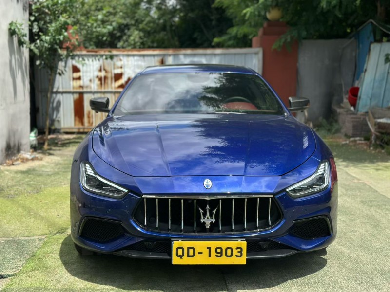 青岛17年玛莎拉蒂Ghibli1