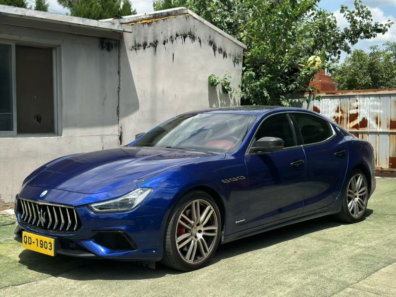 青岛17年玛莎拉蒂Ghibli2