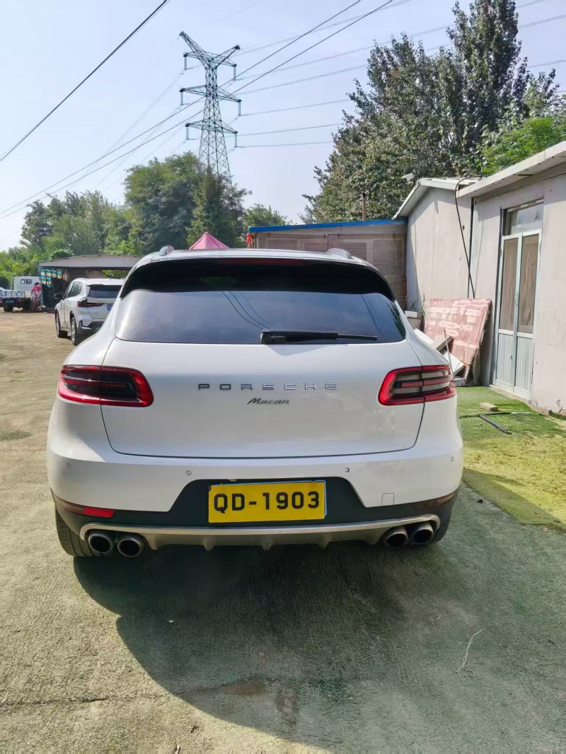 青岛17年保时捷Macan8