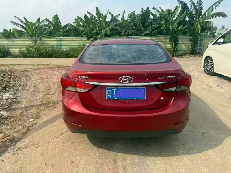 中山17年现代朗动2