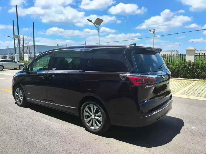 南通20年别克艾维亚7