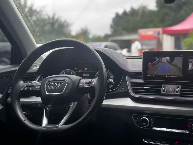 青岛18年奥迪Q56