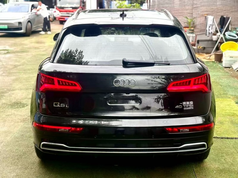 青岛18年奥迪Q57