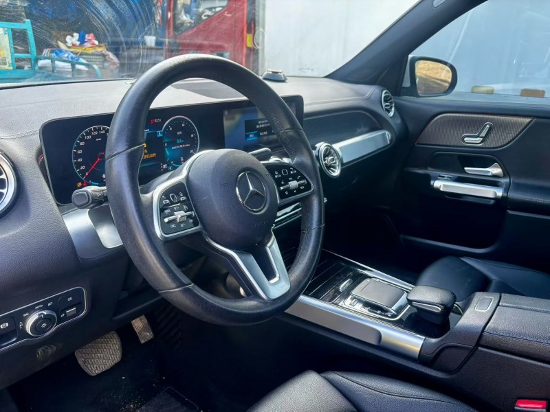 青岛20年奔驰GLB4