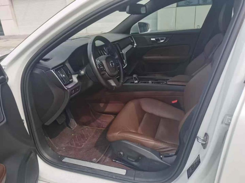 淮安22年沃尔沃S60L4