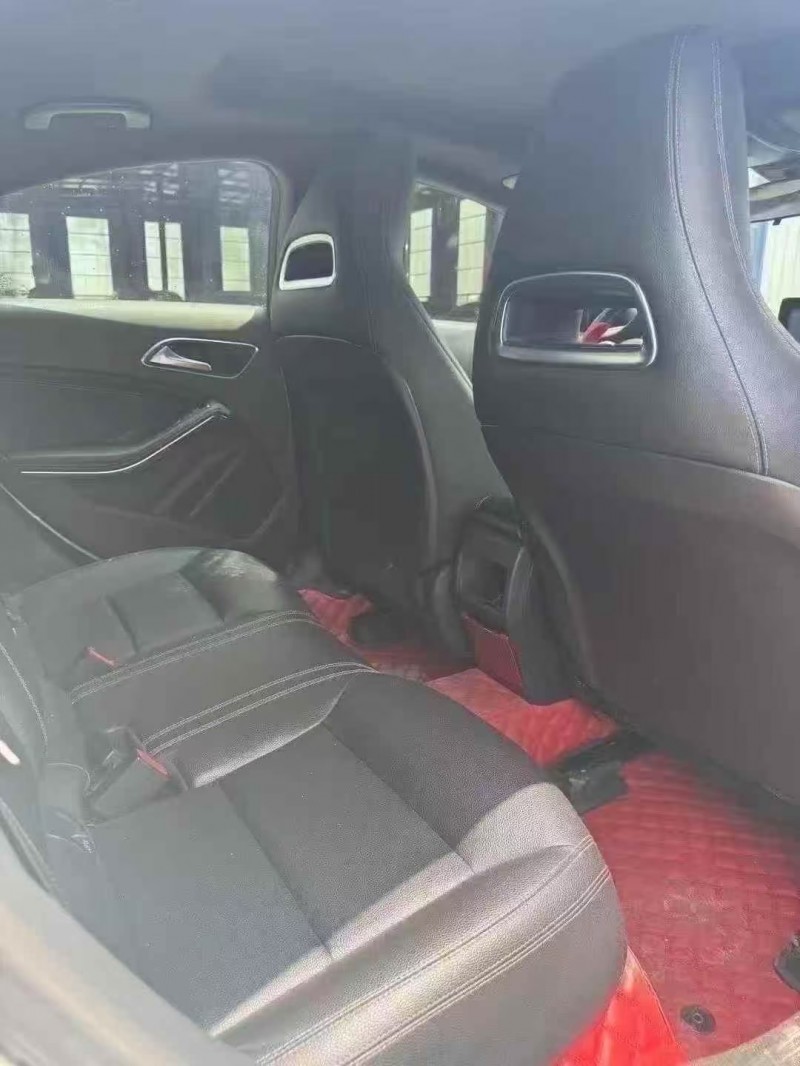 菏泽17年奔驰CLA3