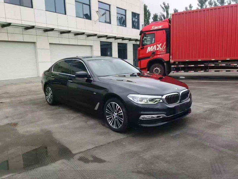 南通18年宝马5系3