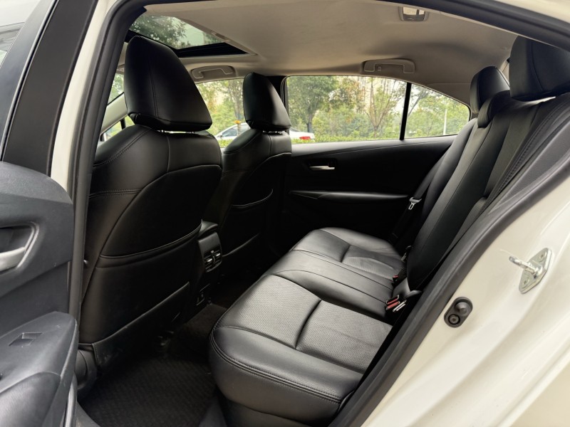 济宁22年丰田卡罗拉5