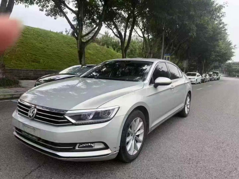 重庆20年大众迈腾2