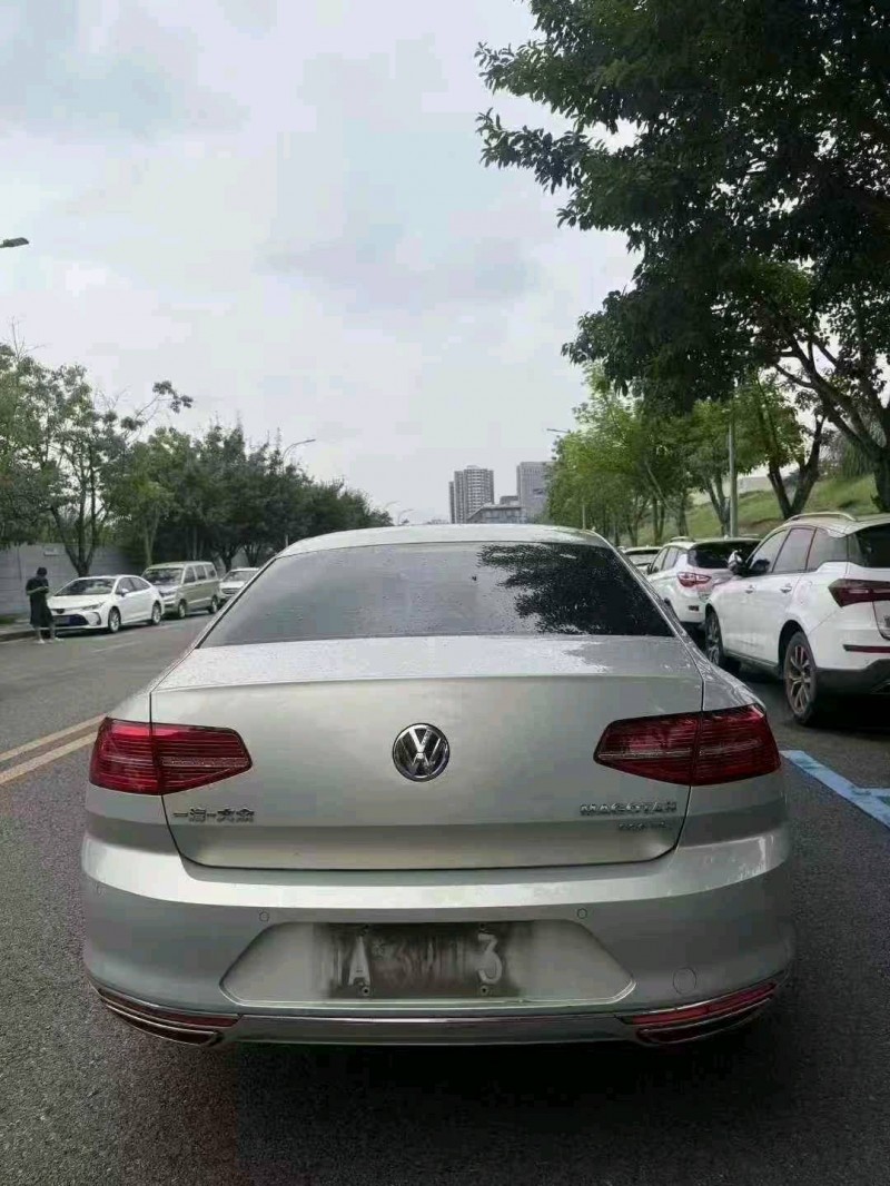 重庆20年大众迈腾9