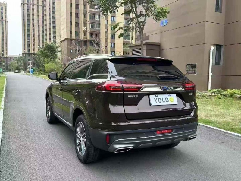 无锡19年吉利博越8