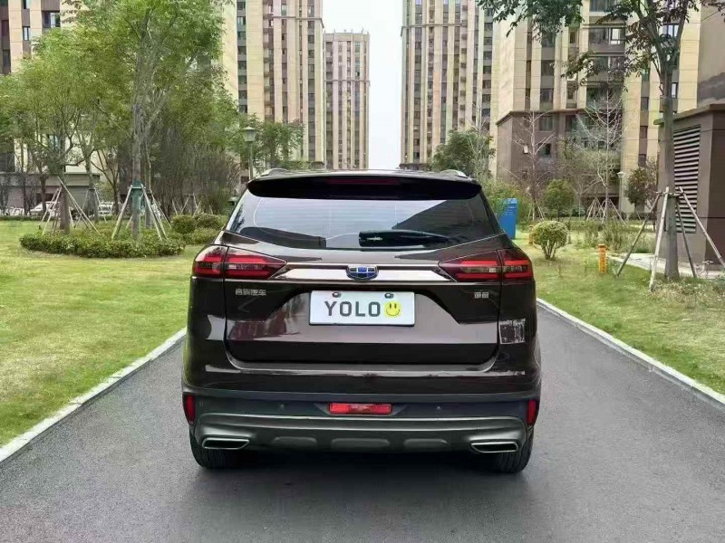 无锡19年吉利博越9